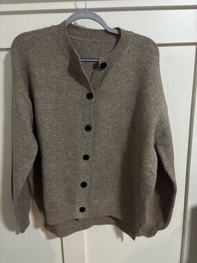 Women's Taupe Button-Front Knit Cardigan